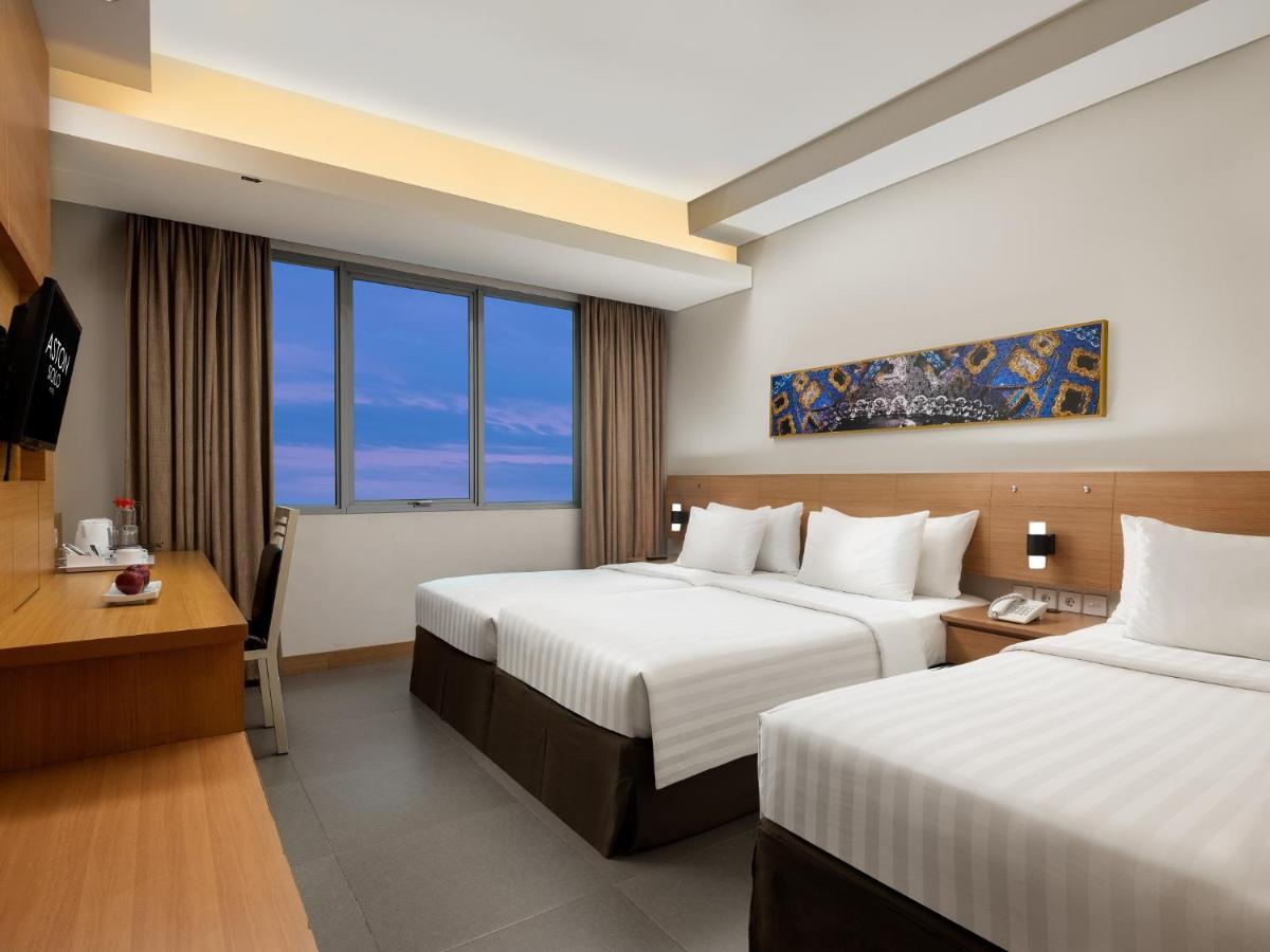 Aston Solo Hotel Екстер'єр фото