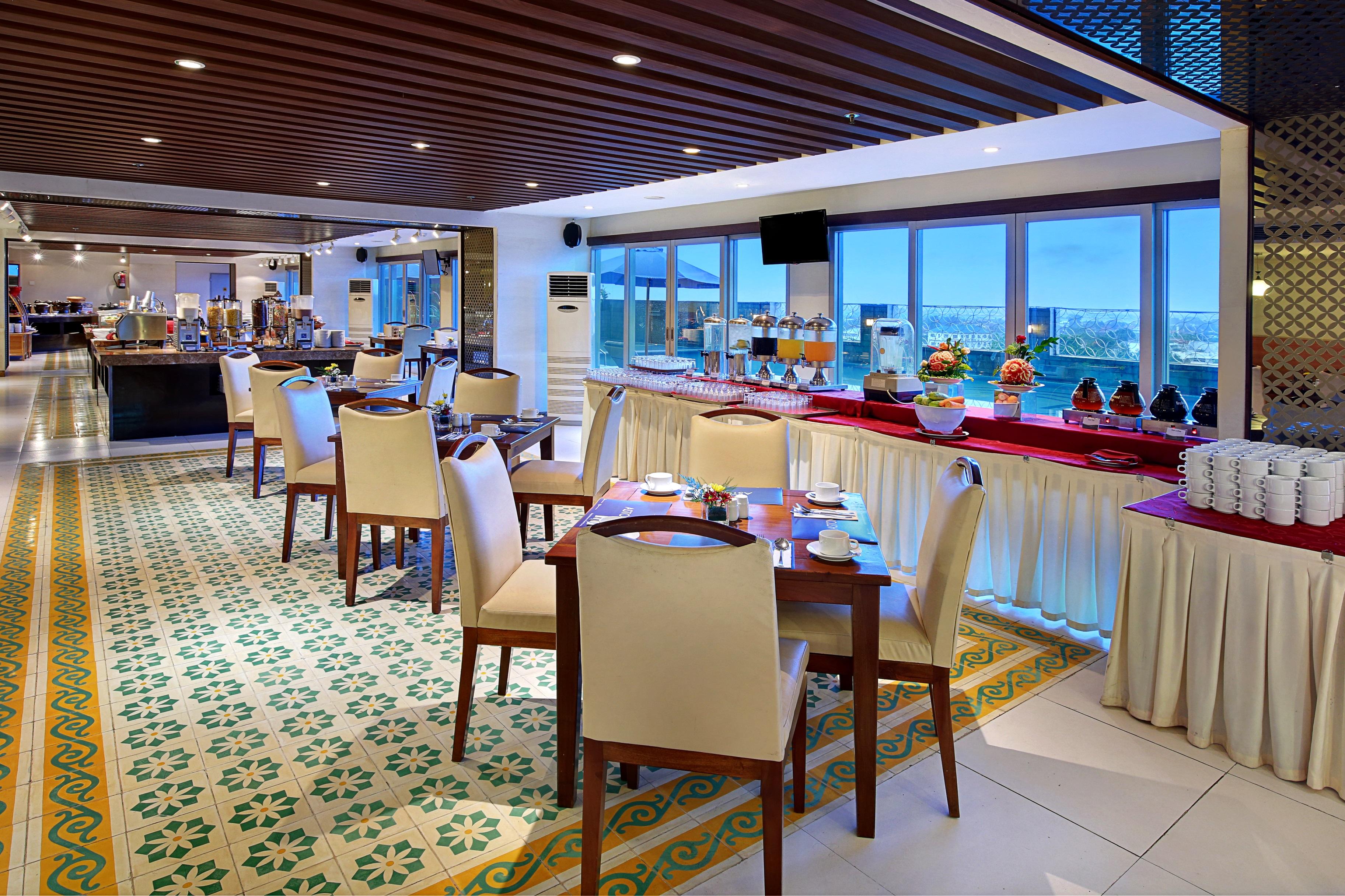Aston Solo Hotel Екстер'єр фото